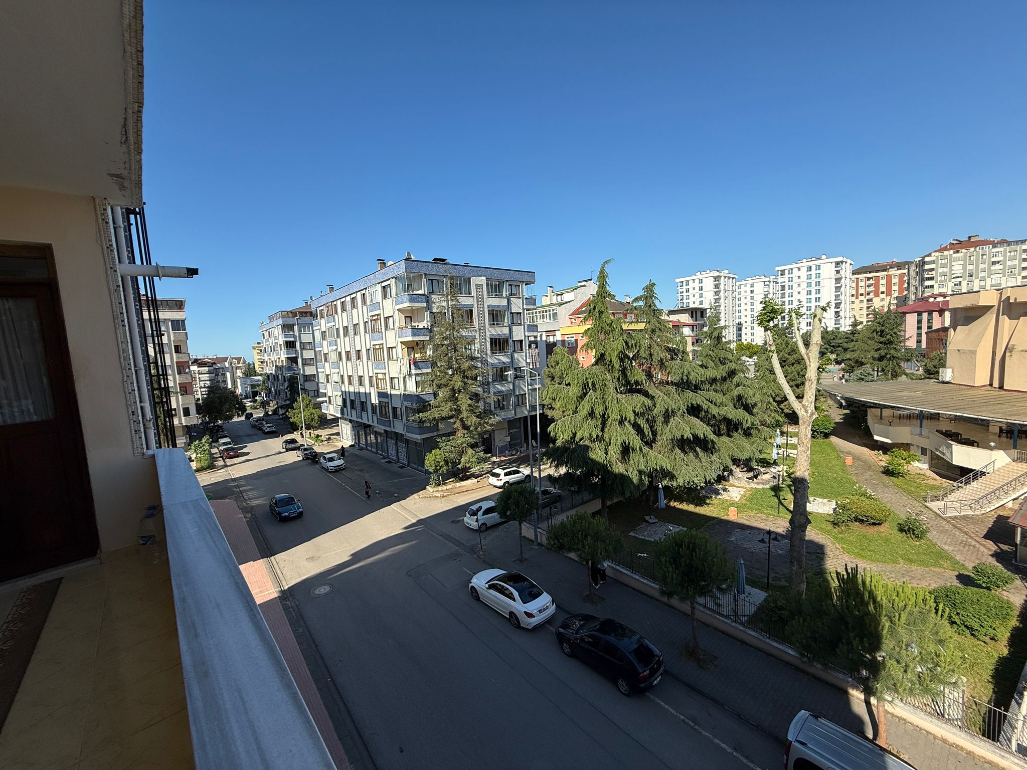 SÖĞÜTLÜ ALTINKENT SATILIK DAİRE